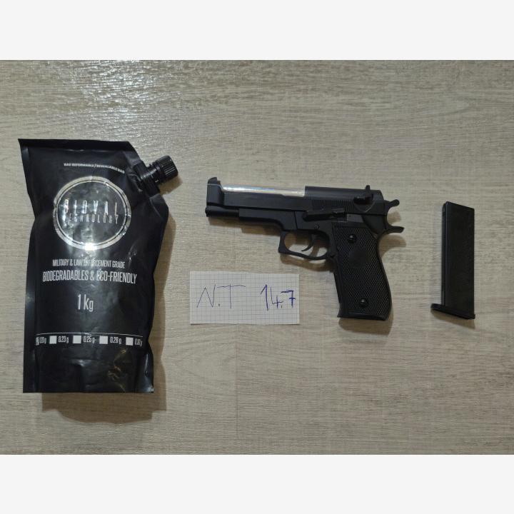 Myydään M22 spring pistol