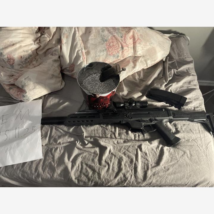 ASG Scorpion EVO 3 A1 B.E.T. Carbine, 2 lipasta ja paljon 0.25g kuulia mukaan