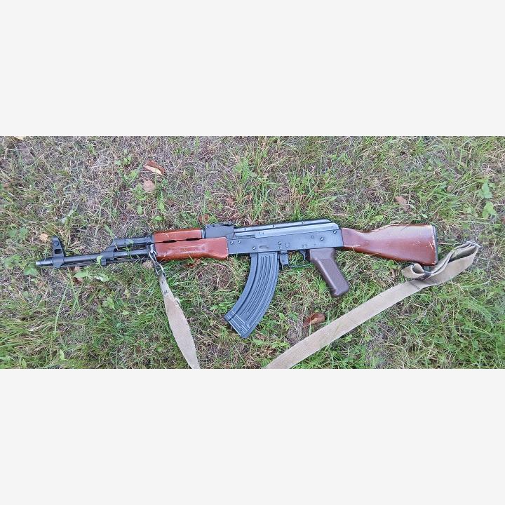 E&L AKM Essential