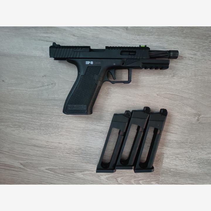 2x AR15 1x Glock