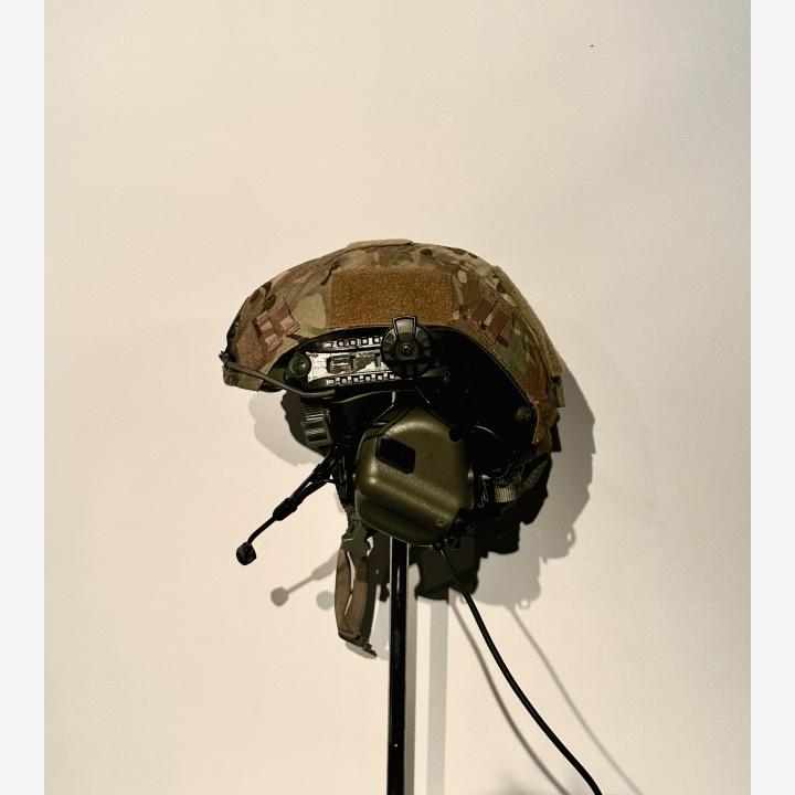 Earmor M32H Plus aktiivikuulosuojaimet, ARC kiskoon - Foliage Green + kypärä