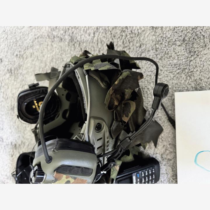 Earmor mk4 plus aktiivikuulosuojaimet ja kypärä