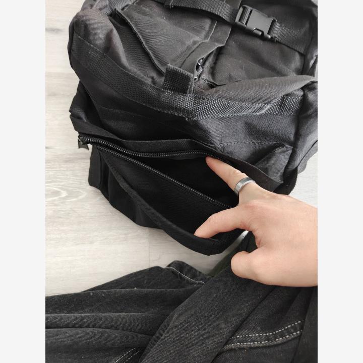 M/S: Iso taktinen keikkakassi / Reppukassi (Musta / Duffle bag)