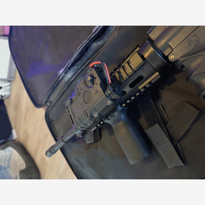 Tokyo Marui M4A1 - varusteet ja asepussi