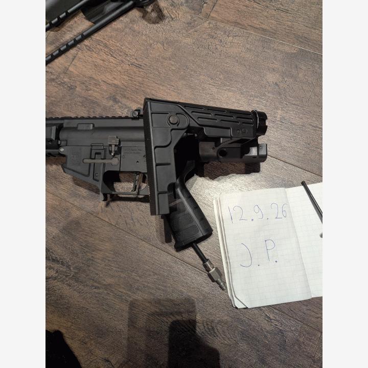 M4/ar15 taittuva teleskooppitukki