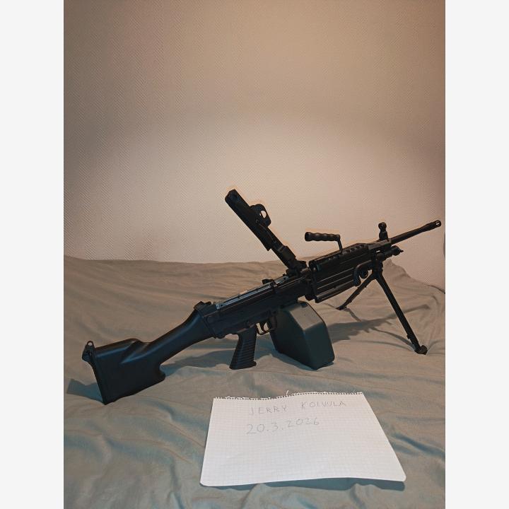 Uusi A&K M249 MKII + 2 akkua