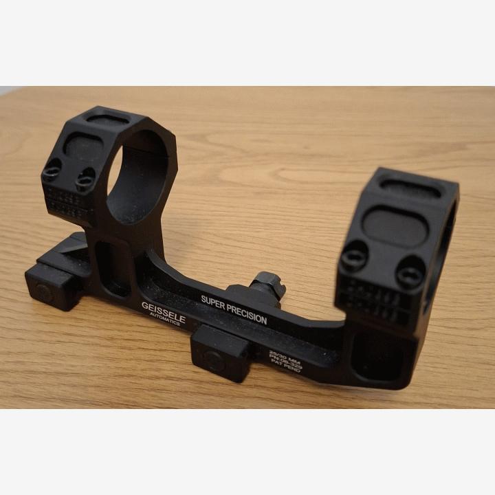 Kiinakopio Geissele 1.93 30mm tähtäinjalka