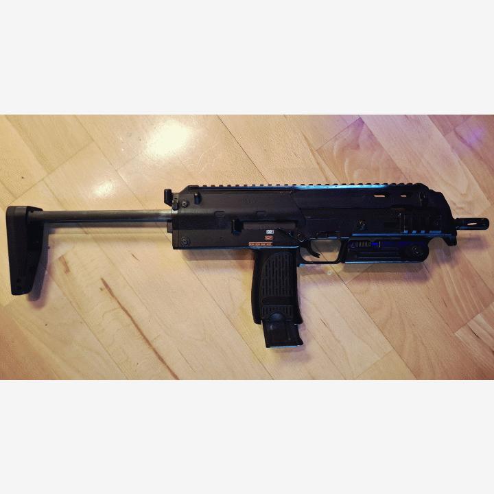Tokyo Marui konepistooli + tarvikkeita ym