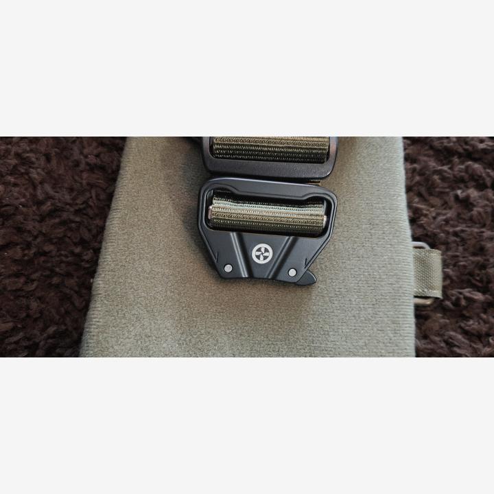 Novritch battlebelt ja valjas