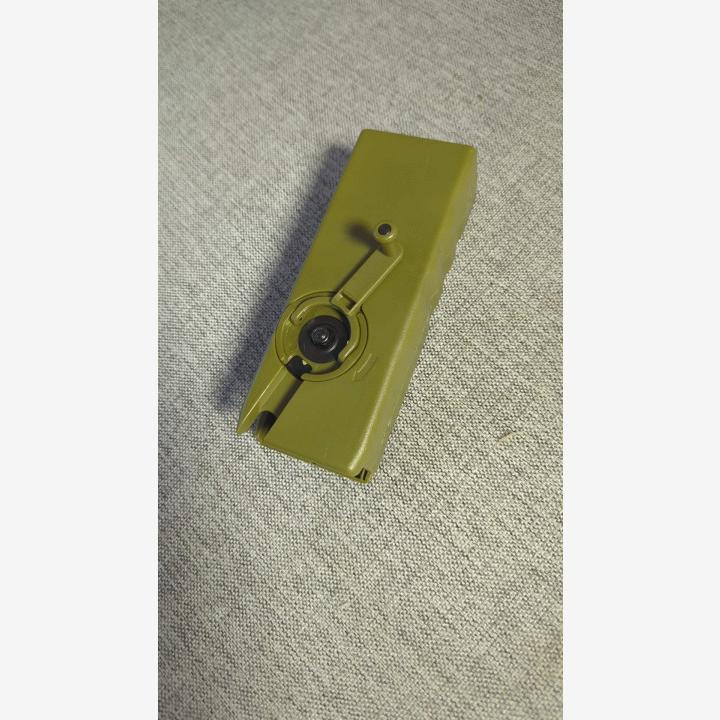 Specna Arms gen.2 416 punapisteellä ja etukahvalla + varusteita