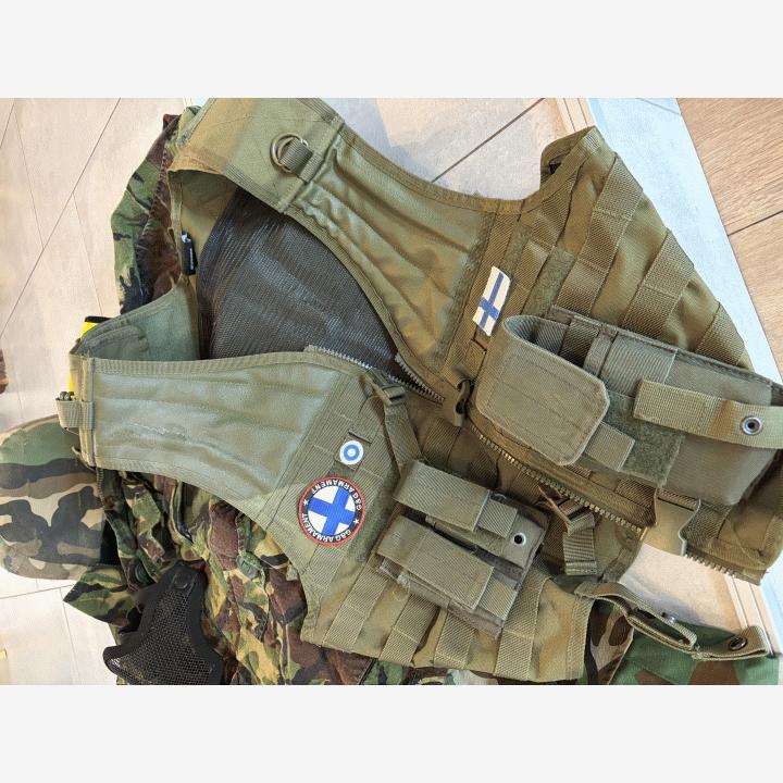 Airsoft vaate- ja varustesetti
