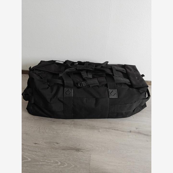 M/S: Iso taktinen keikkakassi / Reppukassi (Musta / Duffle bag)