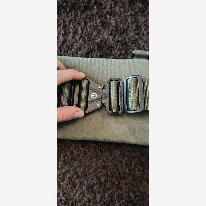 Novritch battlebelt ja valjas