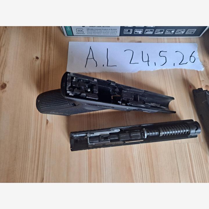 Umarex Glock 19 gen4 +tarvikkeita
