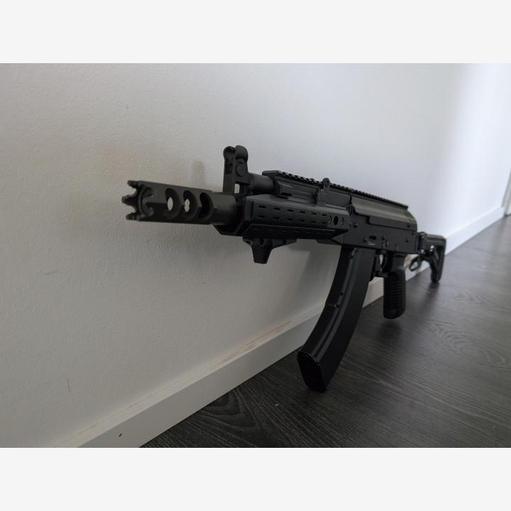 TM AKX
