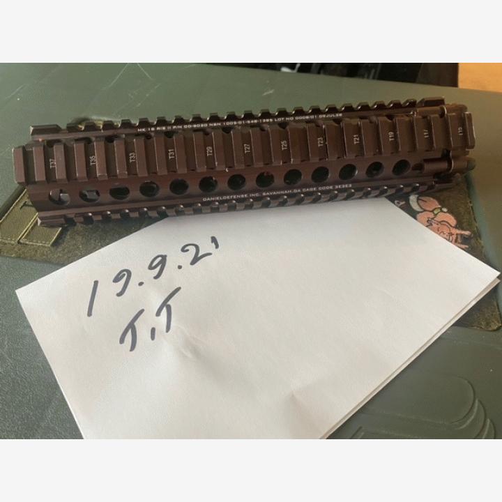 MK18, PEQ15, Etutuki,2 x kiikarin jalkaa.