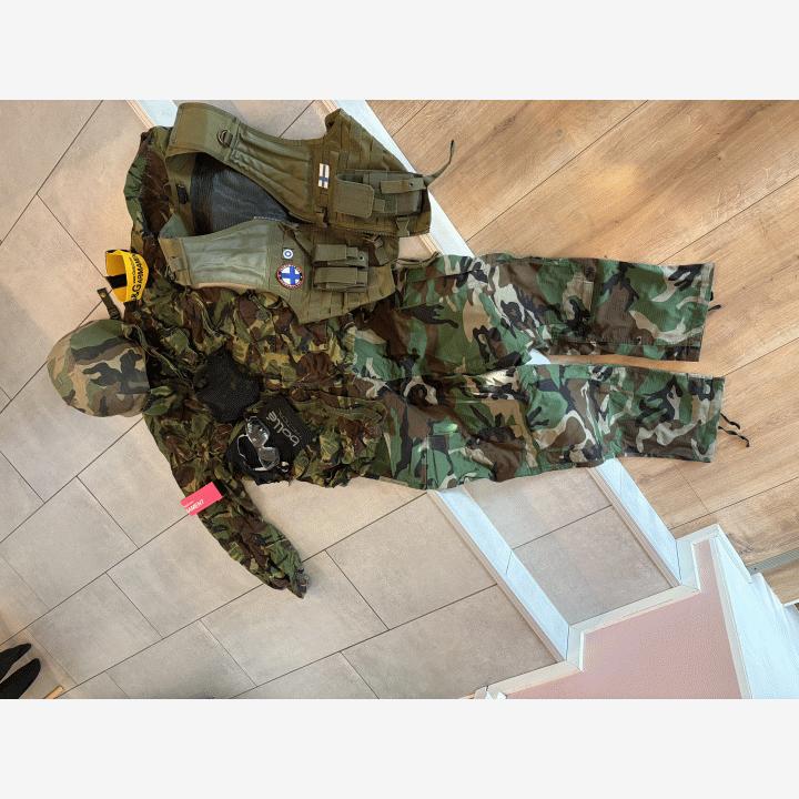Airsoft vaate- ja varustesetti