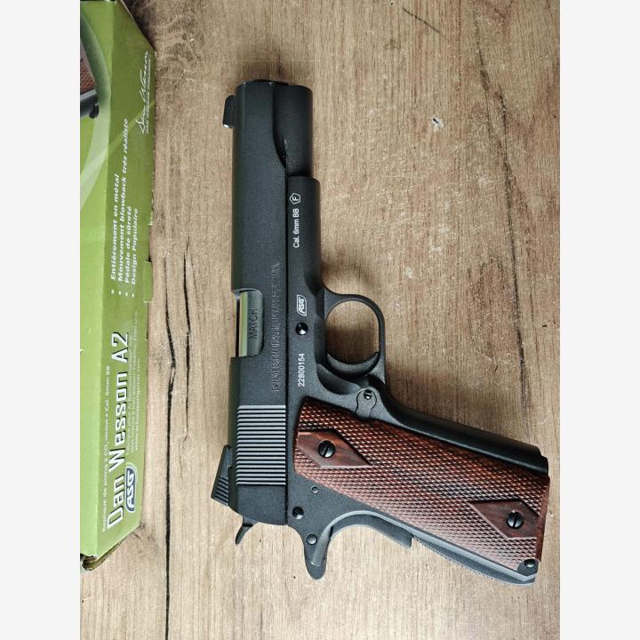 ASG Dan Wesson A2 CO₂ airsoft-pistooli + tarvikkeet