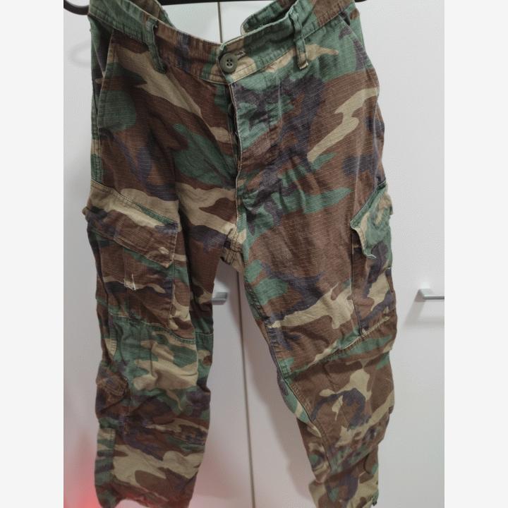 Invader Gearin paita ja housut