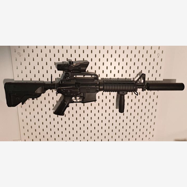 Päivitelty metallirunkoinen specna M4 paketti