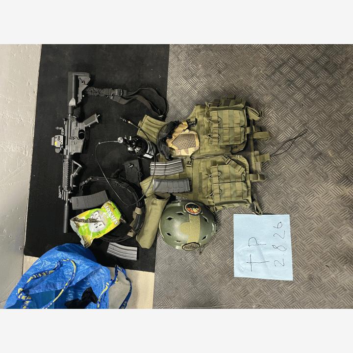 Tippman M4 ja tarvikkeet