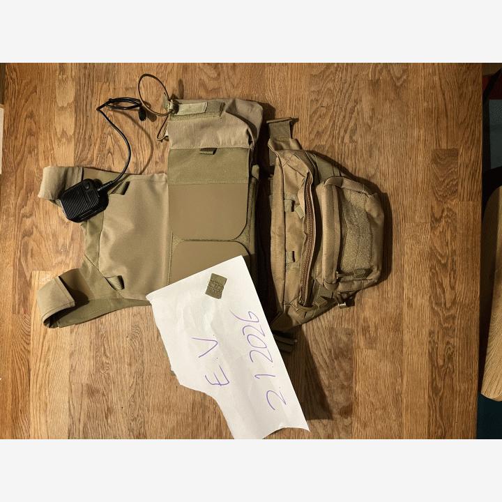 Shekking lv-mbav s/m + emerson fanny pack (VARATTU)