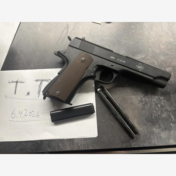 Sähköpistooli m1911