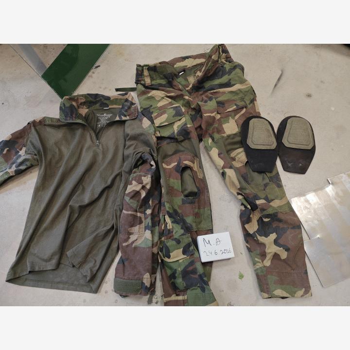 Invader gear taistelupaita ja housut