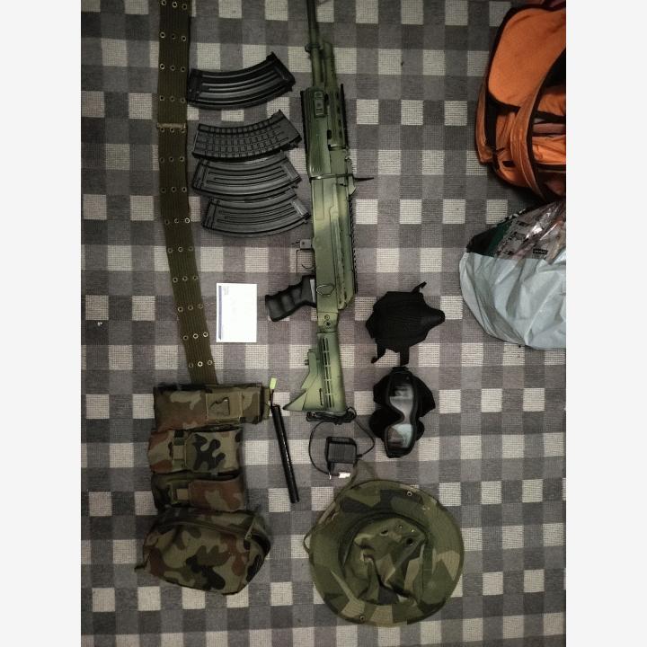 Aloitus setti (AK 47 tactikal)