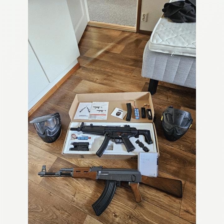 Cyma mp5 ja Cyma ak-47