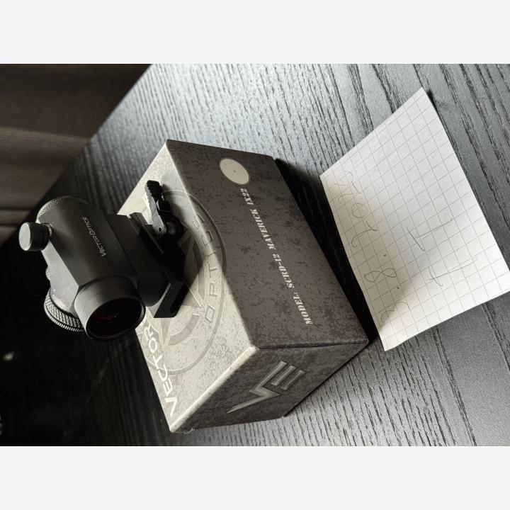 Vector Optics punapistetähtäin