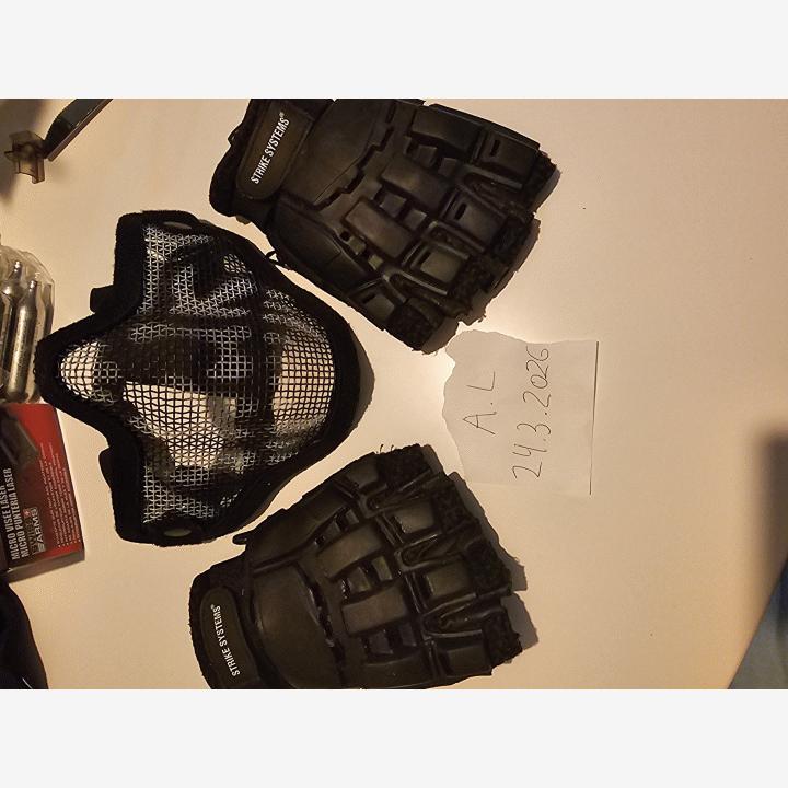 Diablo V1 puoliverkkomaski, musta pääkallo / ASG Strike Systems Armour Half-Finger Leather Gloves
