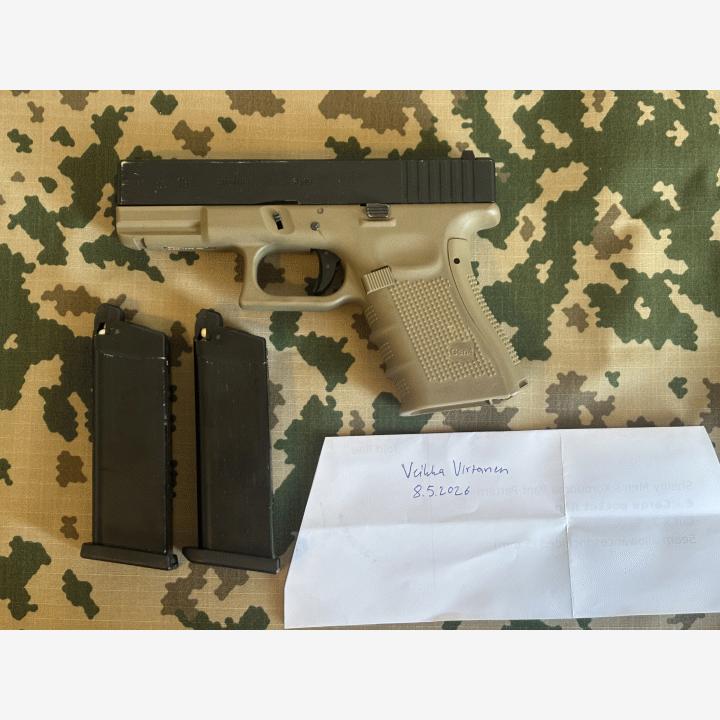 Glock 19