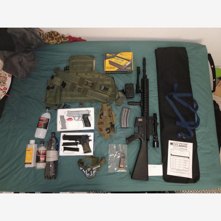 Specna arms rynnäkökivääri + varusteita