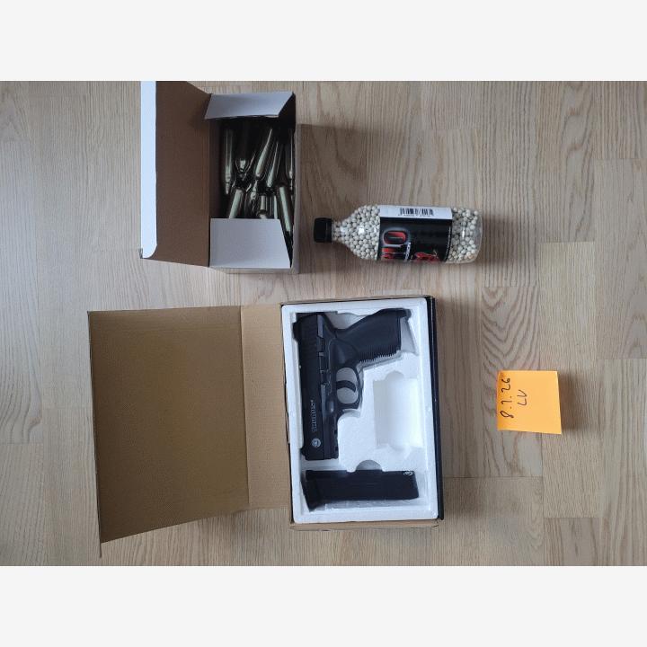 TAURUS PT 24/7 CO2 + patruunat