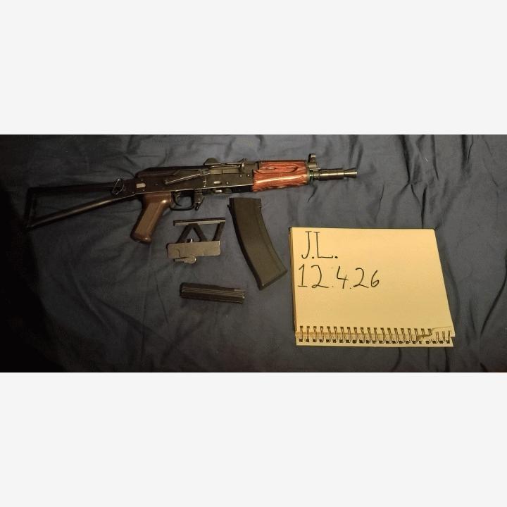 E&L AKSU —> Jotain kivaa, real sword AK?