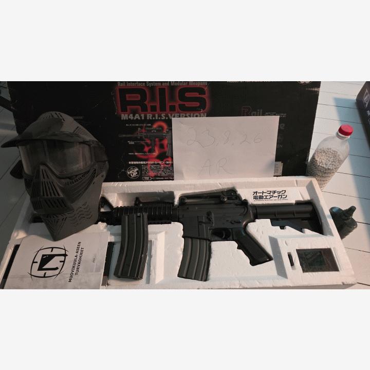 M4A1 R.I.S version