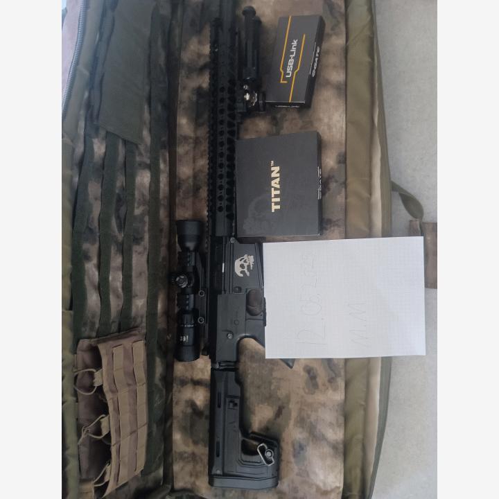 Sr25 ja kahdelle aseelle laukku