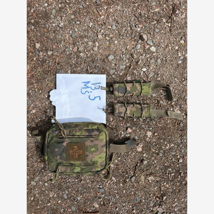 m05 taskuja sekä multicam taskut