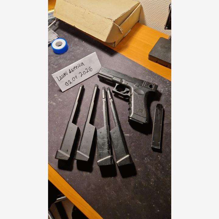 Marui Pistooli Glock18C akkutoiminen, kertatuli vain