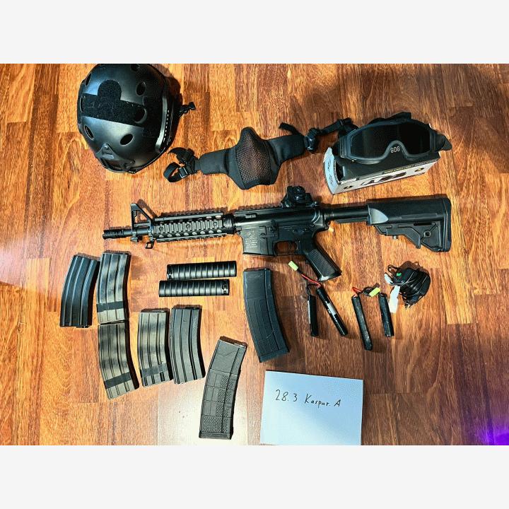 Cybergun Colt M4 CQBR + lasit ja kypärä