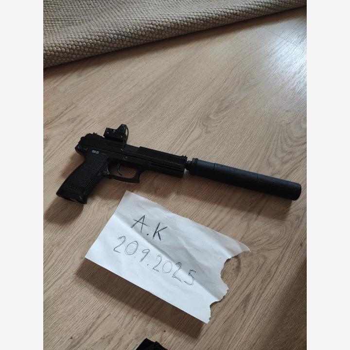 Novritsch SSX-23, Vaimennin, Punapiste, Holsteri