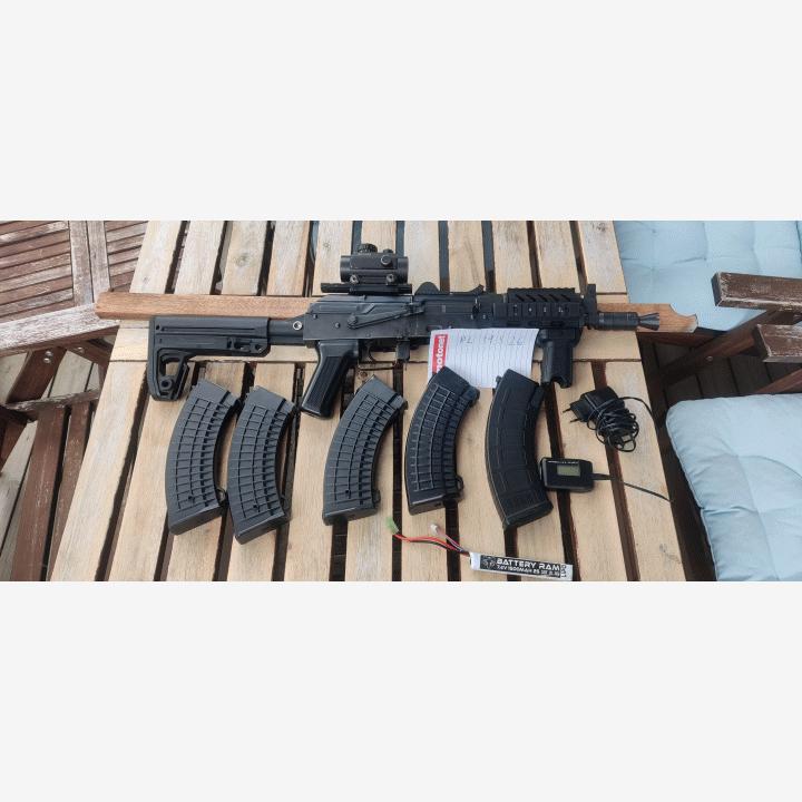 LCT AKS-74UN ja extraa