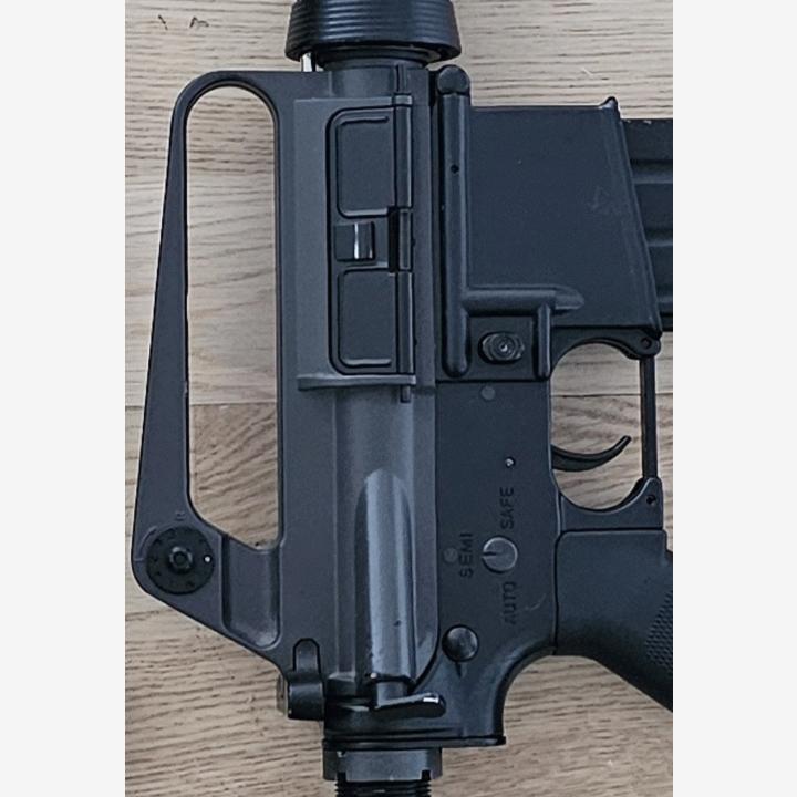 Vaihdetaan musta Cyma M16/XM177 runko harmaaseen