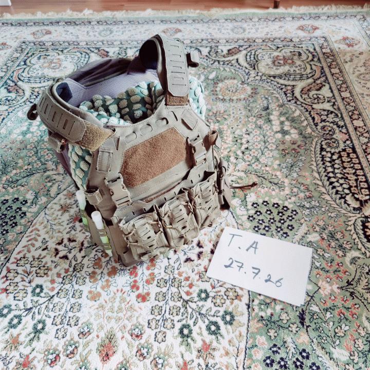 Templar's gear PC värissä RG