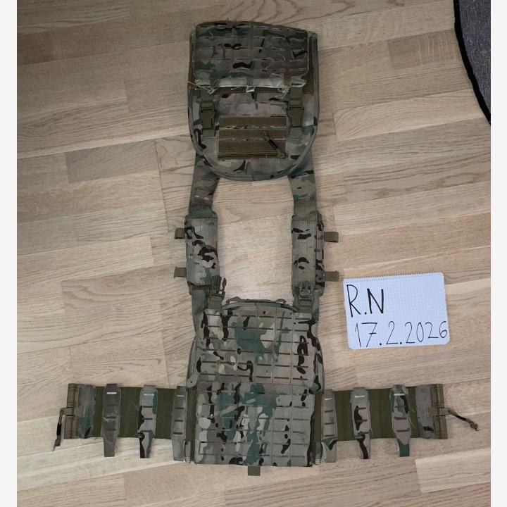Plate carrier