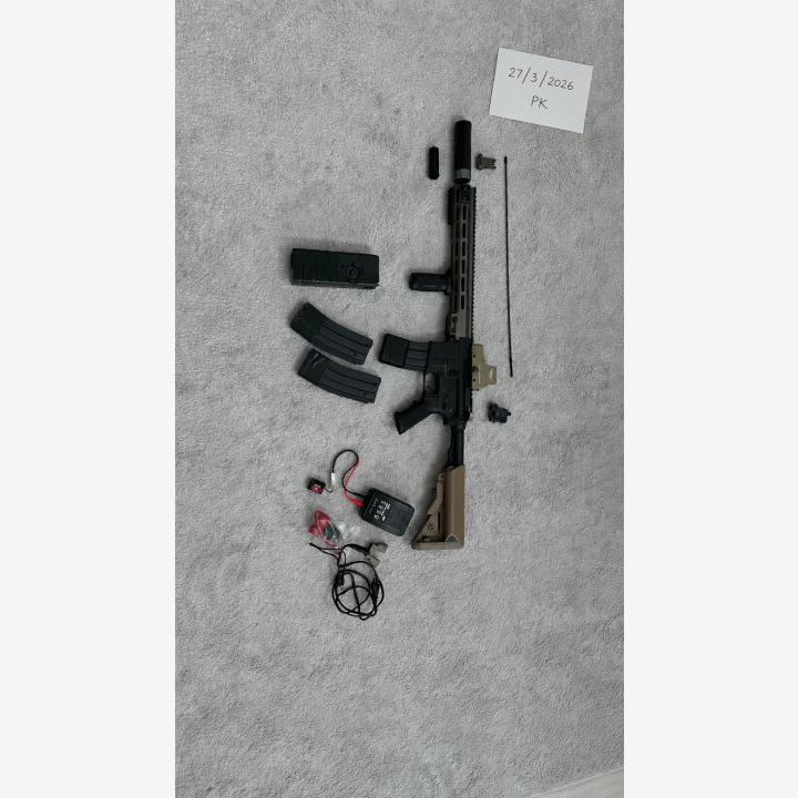 Tokyo Marui Next-Gen URG-I SOPMOD Block 3 NGRS blowback sähköase - metalli