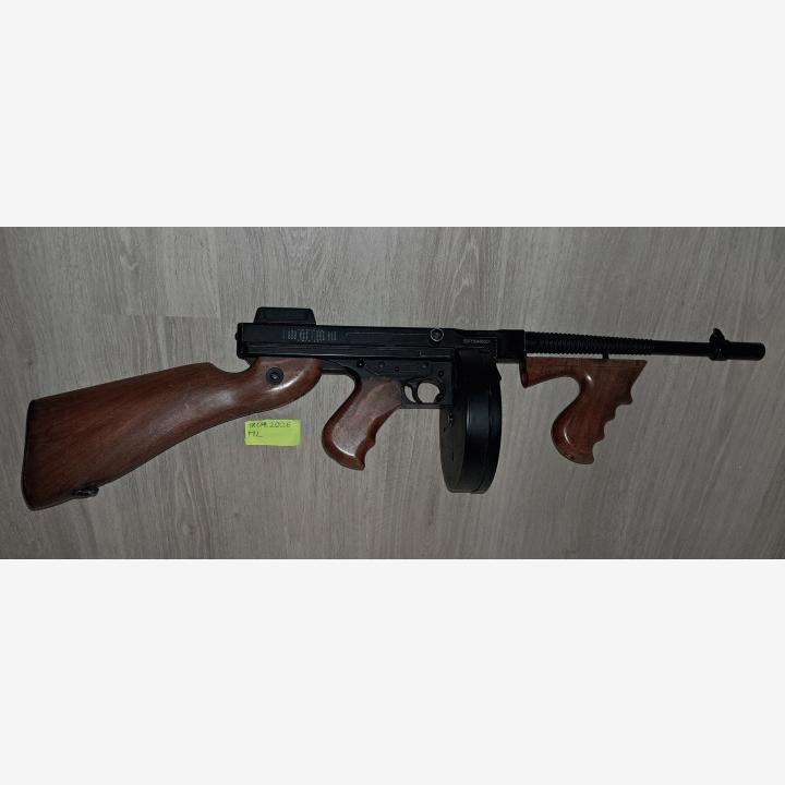 Thompson 1928 sähköase - täysmetallinen klassikko, lisensoitu