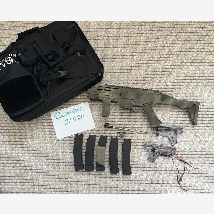 Scorpion evo 3 lippaat 5kpl + extraa