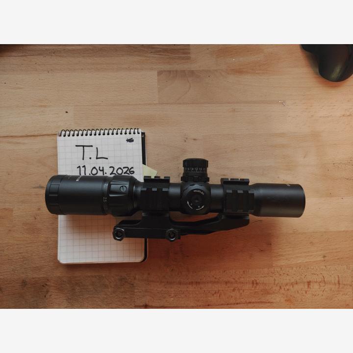 Vector optics mustang 1.5-4x30